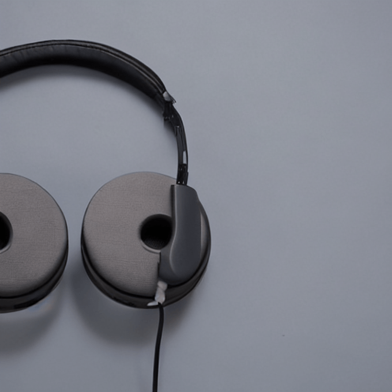 Blogello---Sherinda-Wireless-Over-Ear-Headphones