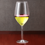 Dwellinger---Yovany-Wine-Glass