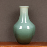 Decorationus---Traven-Bud-Vase