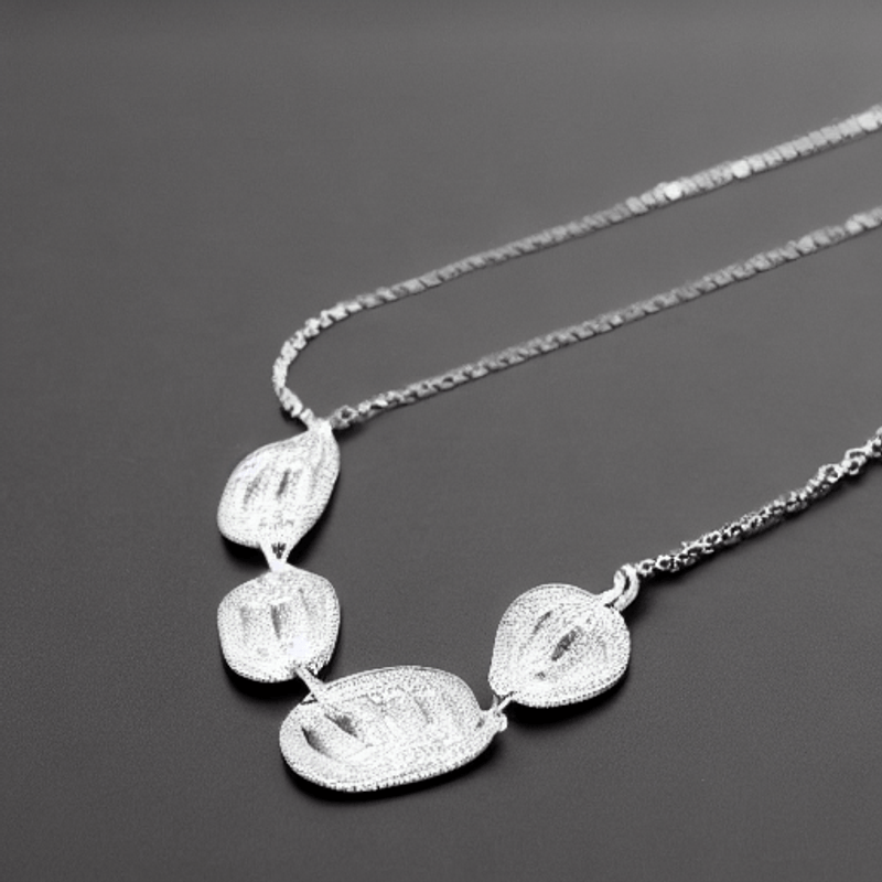 Updesign---Nekiyah-Necklace